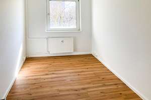 3-Raum-Wohnung mit großem Balkon im Grünen/weißer WBS – Straße am Park 52, 4209 Grünau-Ost, Leipzig – Vorschaubild 4