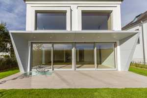 Einfamilienhaus mit 6-7 Zimmern - Tiefgarage - Erstbezug mit unverbautem Blick Richtung Süden – München – Vorschaubild 3