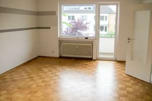 Charmantes Mehrfamilienhaus mit Potenzial in Düsseldorf – Benrode 107, 40597 Benrath, Düsseldorf – Vorschaubild 3