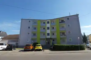 1,5 Wohnung, ideal für Studenten zur Selbstnutzung oder als Kapitalanlage – Leitershofer Str. 9, 86157 Augsburg – Vorschaubild 1