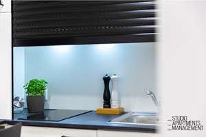 Modernes Studio an der Donau | All-inclusive-Miete, Gym & Co-Working – Haenlinstraße 1, 85055 Nordost, Ingolstadt – Vorschaubild 8