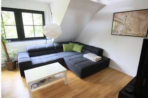 Helle hochwertige Dachwohnung Köln-Braunsfeld - 100 m zum Stadtwald  2 ZKDB 66 qm+ 9 qm Empore