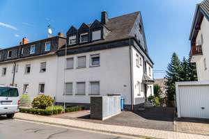 Gepflegtes Mehrfamilienhaus mit 4 Wohneinheiten in Koblenz-Güls