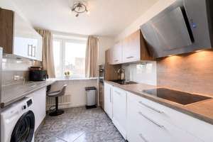 Top Lage! 3,5-Zimmer-Wohnung mit Aufzug & Balkon | Uni-Nähe – Die vollständige Adresse der Immobilie erhältst du vom Anbieter., 44801 Querenburg, Bochum – Vorschaubild 4