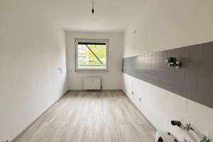 Helle 3-Zimmer-Wohnung in Hannover-Ahlem am Willy-Spahn-Park mit Balkon, Stellplatz, Hobbykeller – Wunstorfer Landstraße 71, 30453 Ahlem, Hannover – Vorschaubild 5