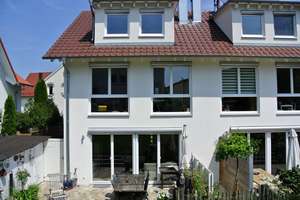 Luxurious semi-detached house in quiet and sunny location, free of commission – Die vollständige Adresse der Immobilie erhältst du vom Anbieter., 71155 Altdorf – Vorschaubild 3