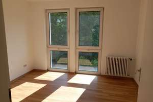 Dachgeschosswohnung mit Balkon in Düsseldorf – 40476 Düsseldorf – Vorschaubild 4