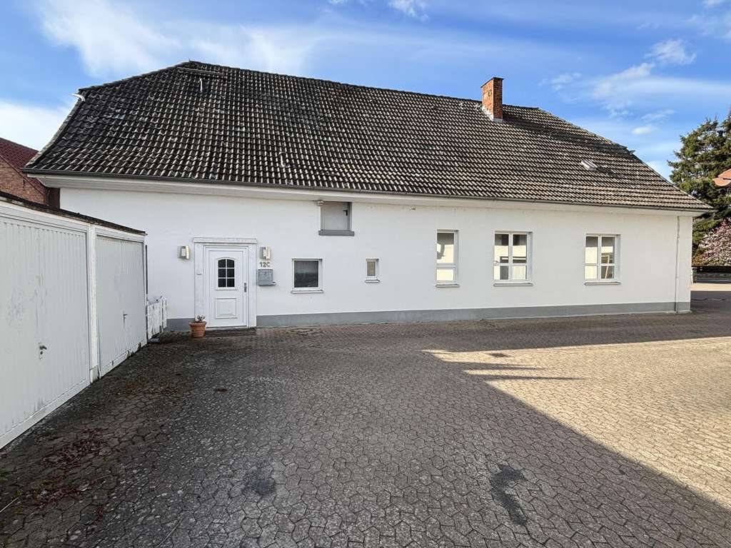 Immobilie in Wennigsen (Deister) - Attraktives Wohn- und Geschäftshaus mit Rendite und Entwicklungspotenzial - Bild 2