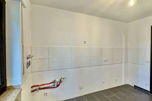 Lichtdurchflutete 2-Zimmer-Erdgeschoss-Wohnung mit Balkon und Tiefgarage in Düsseldorf-Mörsenbroich – 40470 Mörsenbroich, Düsseldorf – Vorschaubild 13