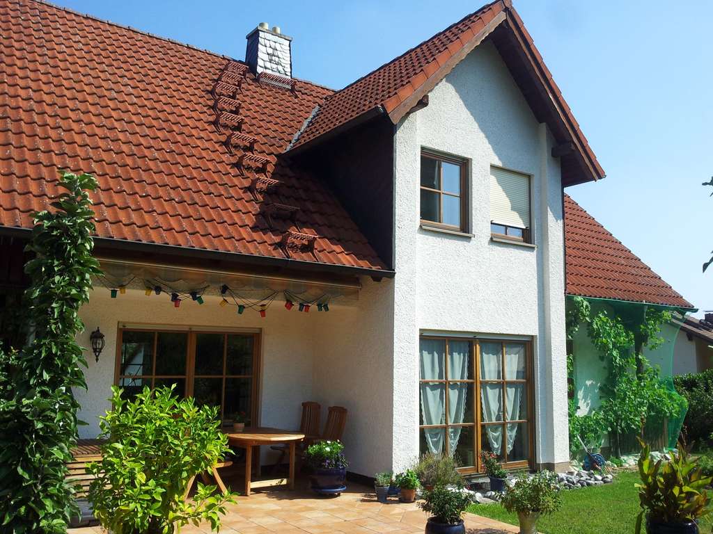 Immobilie in Ahorn - Einfamilienhaus mit großem Garten und Doppelgarage in Witzmannsberg bei Coburg - Bild 3