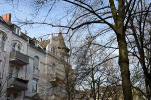 Exklusive 3-ZKB Dachgeschoss-Altbauwohnung in Wiesbaden