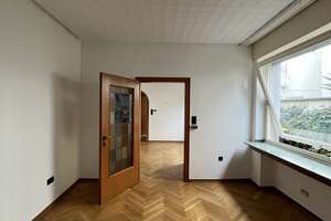 4-Zimmer Erdgeschosswohnung in Krefeld – Marktstr. 150, 47798 Stadtmitte, Krefeld – Vorschaubild 2