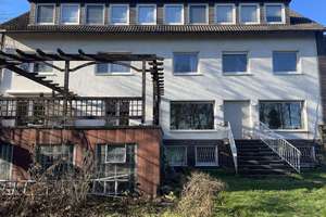 Mehrfamilienhaus in Essen-Haarzopf mit Hinterland – Potenzial vorbehaltlich behördlicher Genehmigung – Die vollständige Adresse der Immobilie erhältst du vom Anbieter., 45149 Haarzopf, Essen – Vorschaubild 2