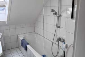 renovierte Dachgeschoßwohnung Alt-Meschenich, provisionsfrei – Im Rheintal 4, 50997 Meschenich, Köln – Vorschaubild 16