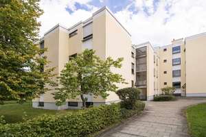 Helle 2-Zi.-Eigentumswohnung mit sonniger Ost-Loggia in ruhiger Lage von Pöcking – Die vollständige Adresse der Immobilie erhältst du vom Anbieter., 82343 Pöcking – Vorschaubild 2