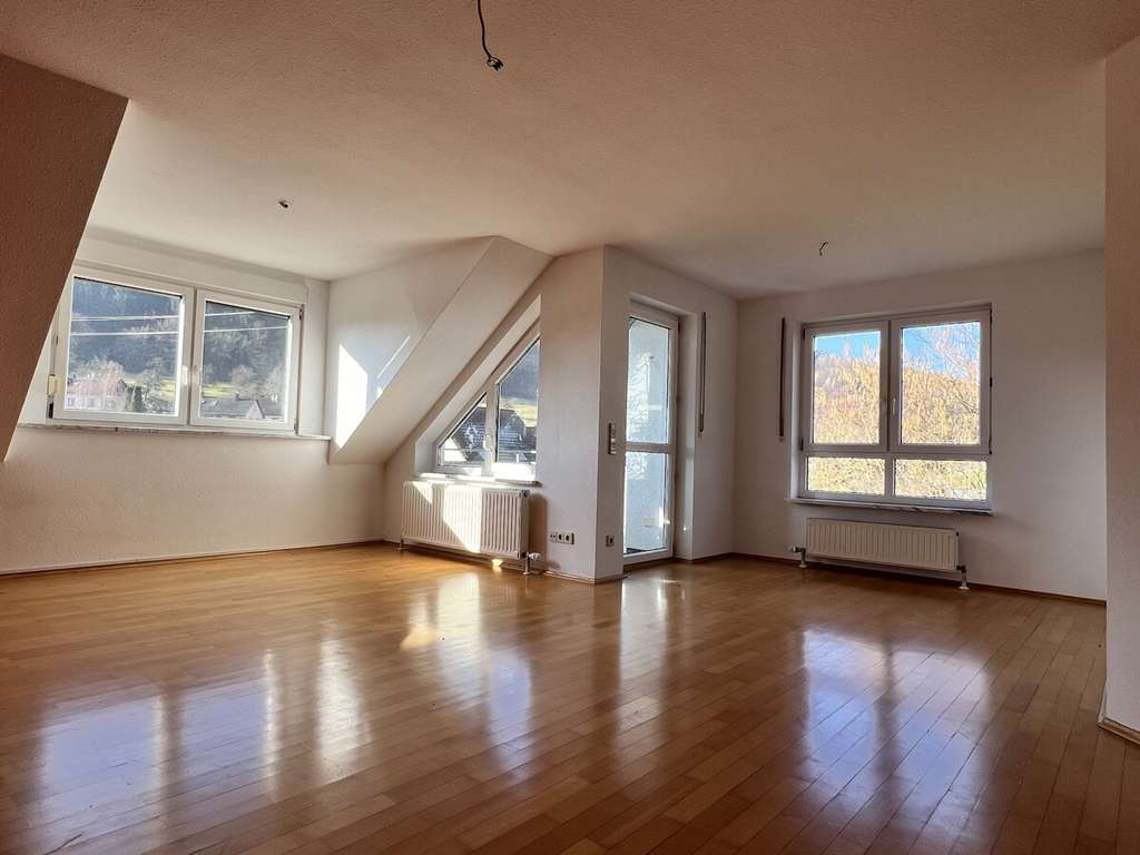 Immobilie in Michelfeld - ATTRAKTIVE MAISONETTEWOHNUNG MIT TG-STELLPLATZ UND STELLPLATZ - Bild 3