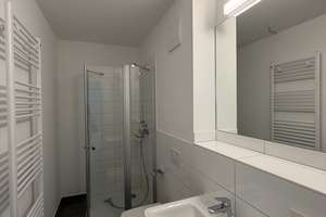 Lichtdurchflutete 3-Raum-Wohnung mit Einbauküche und Terrasse – Friedrichstraße 5, 1067 Friedrichstadt, Dresden – Vorschaubild 5