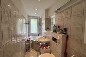 Vermietete, sehr ruhige 2,5 Zimmer Hochparterre Wohnung in Berlin-Spandau – Die vollständige Adresse der Immobilie erhältst du vom Anbieter., 13585 Spandau (Ortsteil), Berlin – Vorschaubild 15