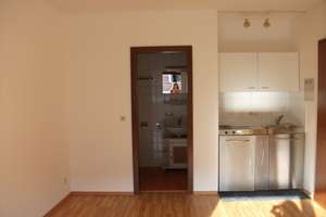 gepflegtes 1-Zimmer-Appartement mit Kochnische in Heidelberg – Die vollständige Adresse der Immobilie erhältst du vom Anbieter., 69126 Rohrbach, Heidelberg – Vorschaubild 2