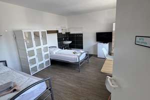 Geschmackvolles, vollständig renoviertes Zimmer in Neu-Isenburg – Frankfurter Straße 11, 63263 Neu-Isenburg – Vorschaubild 3
