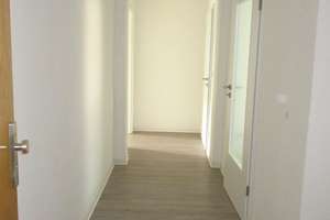 * * *Ihre neue Wohnung mit DUSCHKABINE in Wohnanlage mit viel Grün* * * – Kirchhoffstraße 9, 9117 Siegmar, Chemnitz – Vorschaubild 4