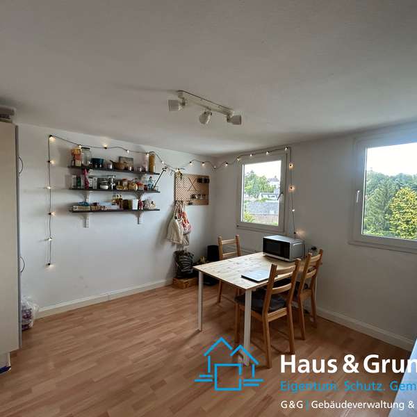 *** schöne, helle 2-Zimmer-Wohnung in Aachen-Laurensberg ***