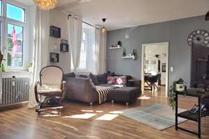 Top moderne 3-Zimmer-Wohnung im EG mit Stellplatz und Gartenanteil