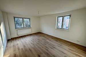 Erstbezug nach Kernsanierung: Helle 3-Zimmer-Wohnung in Wuppertal-Elberfeld – Neviandtstr. 57, 42117 Elberfeld, Wuppertal – Vorschaubild 1