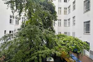 Charmante 2-Zimmer-Altbauwohnung mit Aufzug und Balkon nahe Kurfürstendamm – Die vollständige Adresse der Immobilie erhältst du vom Anbieter., 10709 Halensee, Berlin – Vorschaubild 11