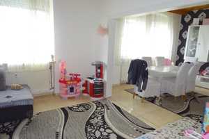 Geräumiges Zweifamilienhaus mit Garten. Anbau möglich. Zentral gelegen in Wetzlar. – Lahn-Dill-Kreis – Vorschaubild 5