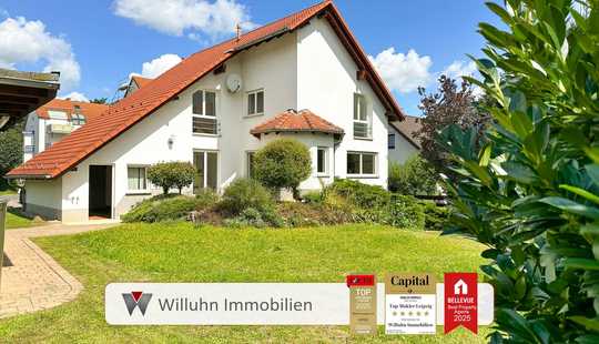 Bild von Freistehendes Architektenhaus | Sonnige Terrasse | 5 Zimmer | 2 Garagen | Idyllischer Außenbereich