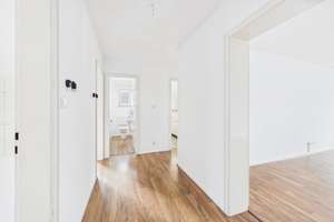 Helle 3-Zimmer-Wohnung mit 2 Balkonen in ruhiger Lage von Rohr – Die vollständige Adresse der Immobilie erhältst du vom Anbieter., 70565 Rohr, Stuttgart – Vorschaubild 2