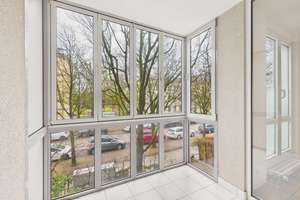 HEGERICH: Gemütliche 2-Zimmer-Wohnung mit Blick ins Grüne in Top-Lage nahe Olympiapark – Hedwig-Dransfeld-Allee 10, 80637 Oberwiesenfeld, München – Vorschaubild 5