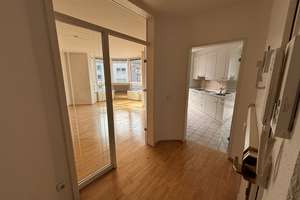 Gut geschnittene lichtdurchflutete 3 Zimmer Wohnung – Die vollständige Adresse der Immobilie erhältst du vom Anbieter., 40545 Oberkassel, Düsseldorf – Vorschaubild 2