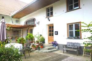 Schönes Bauernhaus mit 3 Wohneinheiten zu verkaufen – Die vollständige Adresse der Immobilie erhältst du vom Anbieter., 87700 Dickenreishausen, Memmingen – Vorschaubild 5