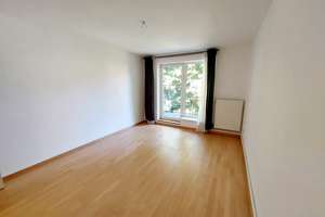 Provisionsfrei: Helle 2-Zimmer im 1. OG mit Garten-Balkon, bodentiefen Fenstern & Parkettboden – Käthnerort 1, 22083 Barmbek-Süd, Hamburg – Vorschaubild 3