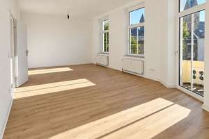 Zentrale 3-Zimmer-Wohnung mit großzügigem Schnitt & Balkon in Krefeld