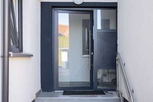 neuwertige 2-Zimmer-Erdgeschosswohnung mit 15 m² Terrasse in Wolfsburg-Vorsfelde – Die vollständige Adresse der Immobilie erhältst du vom Anbieter., 38448 Vorsfelde, Wolfsburg – Vorschaubild 2