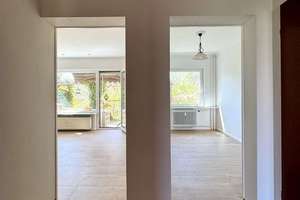 Gartenparadies mit Terrasse, eigenem Grün und TG-Stellplatz: Stilvolle 3-Zimmer-Wohnung – Die vollständige Adresse der Immobilie erhältst du vom Anbieter., 14089 Kladow, Berlin – Vorschaubild 7
