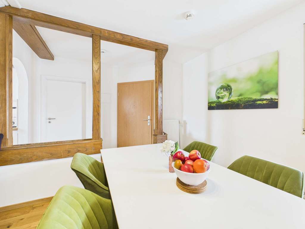 Immobilie in Regensburg - Regensburg, Kumpfmühl: Urbanes Wohnen mit viel Potenzial: 2-Zimmer-Wohnung mit großem Balkon - Bild 0