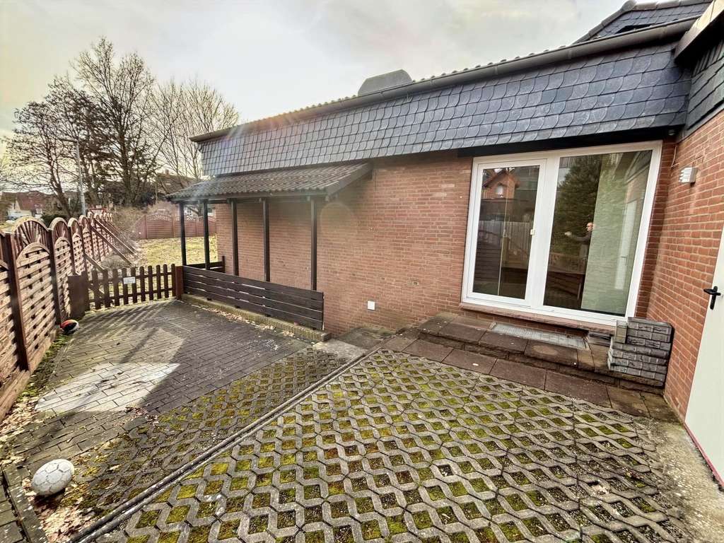 Immobilie in Wedemark - Familientraum in zentraler Lage - Bild 2