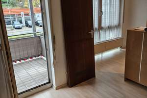 Lichtdurchflutete Stadtwohnung, nur email mit Beruf, Tätigkeit, Einkommen und Befristung! – 70327 Wangen, Stuttgart – Vorschaubild 7