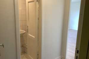 Ihre neue Wohnung: frisch renovierte 2,5-Zimmer-Wohnung, sofort anmietbar! – Grünewaldstr. 16, 23564 Lübeck – Vorschaubild 2