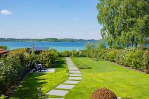 Unikat in erster See Linie mit Seeufergrundstück, Steg, Bootsliegeplatz und Boje – Starnberg (Kreis) – Vorschaubild 2