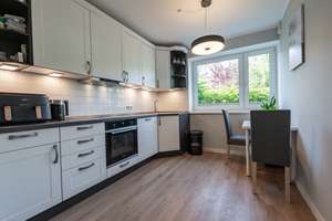 Geräumiges Townhouse mit 6 Zimmer und ausgebautem Dachgeschoss in familienfreundlicher Wohnlage – Die vollständige Adresse der Immobilie erhältst du vom Anbieter., 22397 Duvenstedt, Hamburg – Vorschaubild 6