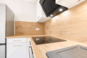 Erstbezug nach Sanierung* 2-RW* West-Balkon* neue EBK* Bad mit Wanne* TG-SP* Aufzug* Grüne Lage – Geschwister-Scholl-Straße 10, 1809 Heidenau – Vorschaubild 5