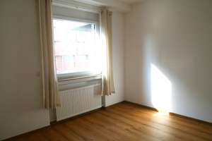 „Direkt in der City, gute Ausstattung, mit Einbauküche und Aufzug “ – Hohenfelderstr. 3, 56068 Altstadt, Koblenz – Vorschaubild 7
