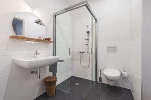 Moderne 5-Zimmer-Wohnung mit Balkon und EBK – Wehneltstr. 4a, 91052 Rathenau, Erlangen – Vorschaubild 9