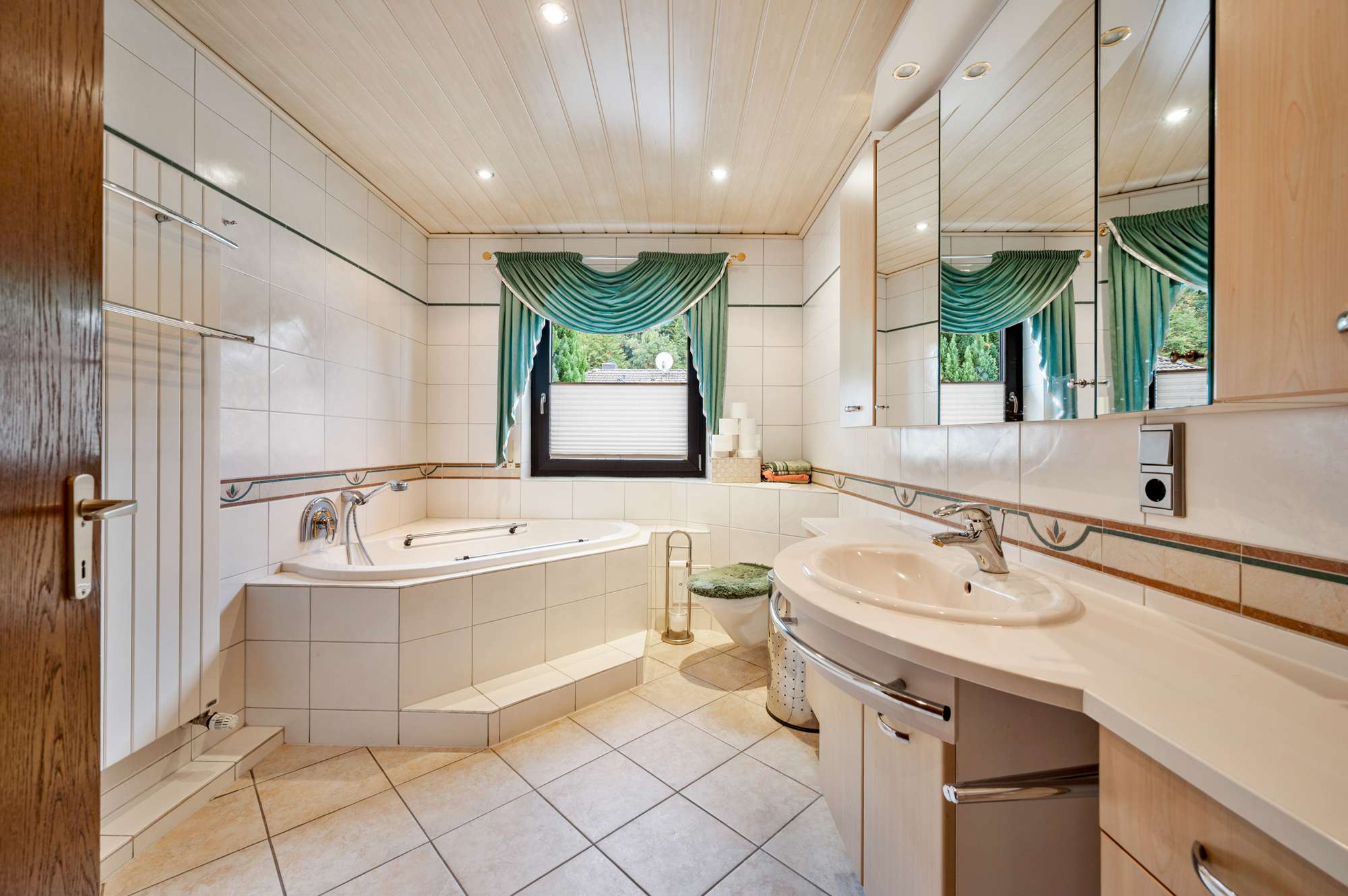 Immobilie in Mehlbach - OPEN HOUSE, 15.03.2026, um 11 Uhr - Charmanter Bungalow mit Einliegerwohnung in PREMIUM LAGE! - Bild 4