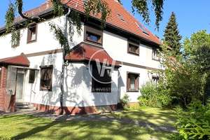 Charmante Doppelhaushälfte in ruhiger Heiligensee - Lage! Viel Platz mit Spitzboden und Vollkeller